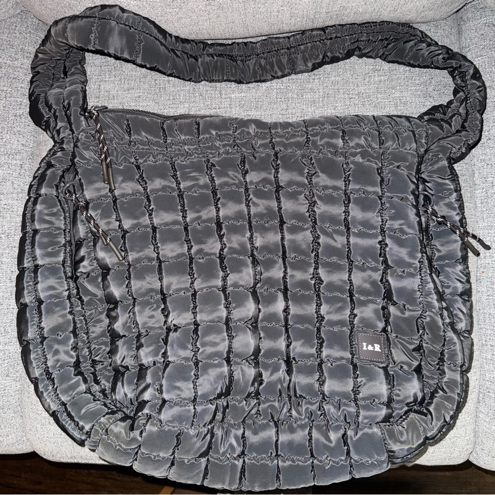 Quilted Gray Shoulder Bag